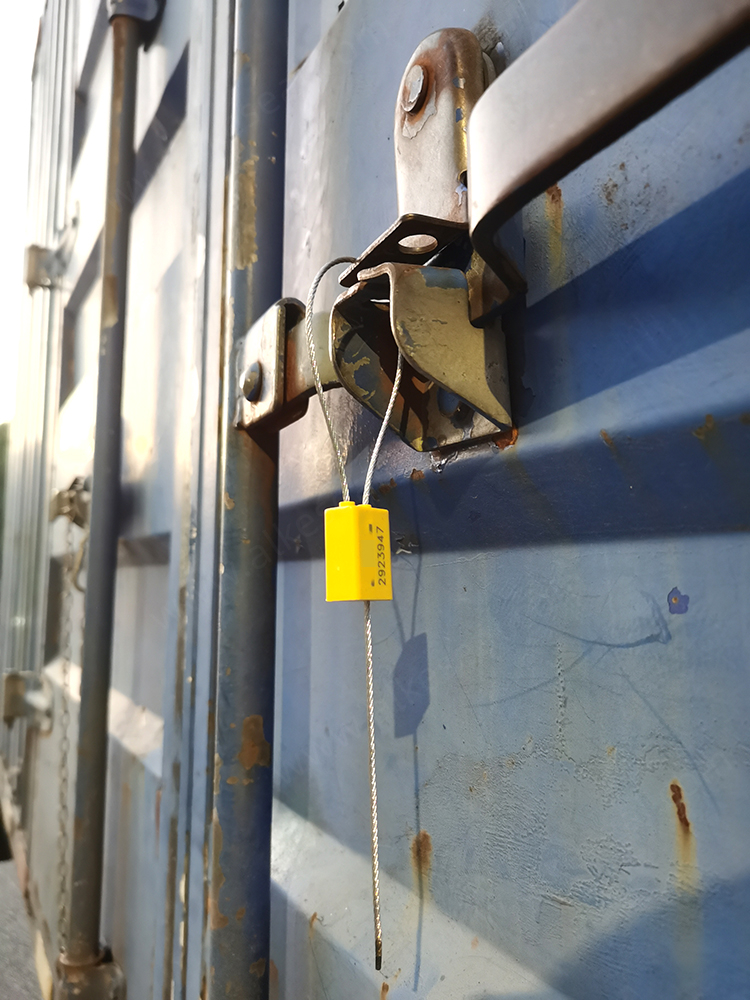 Alkeseal <a href=https://www.alkeseal.com/en/products.html target='_blank'>security seal</a>.jpg